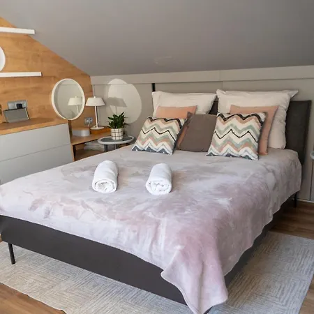Dwupoziomowy Z Jacuzzi W Szczyrku By Renters * Szczyrk